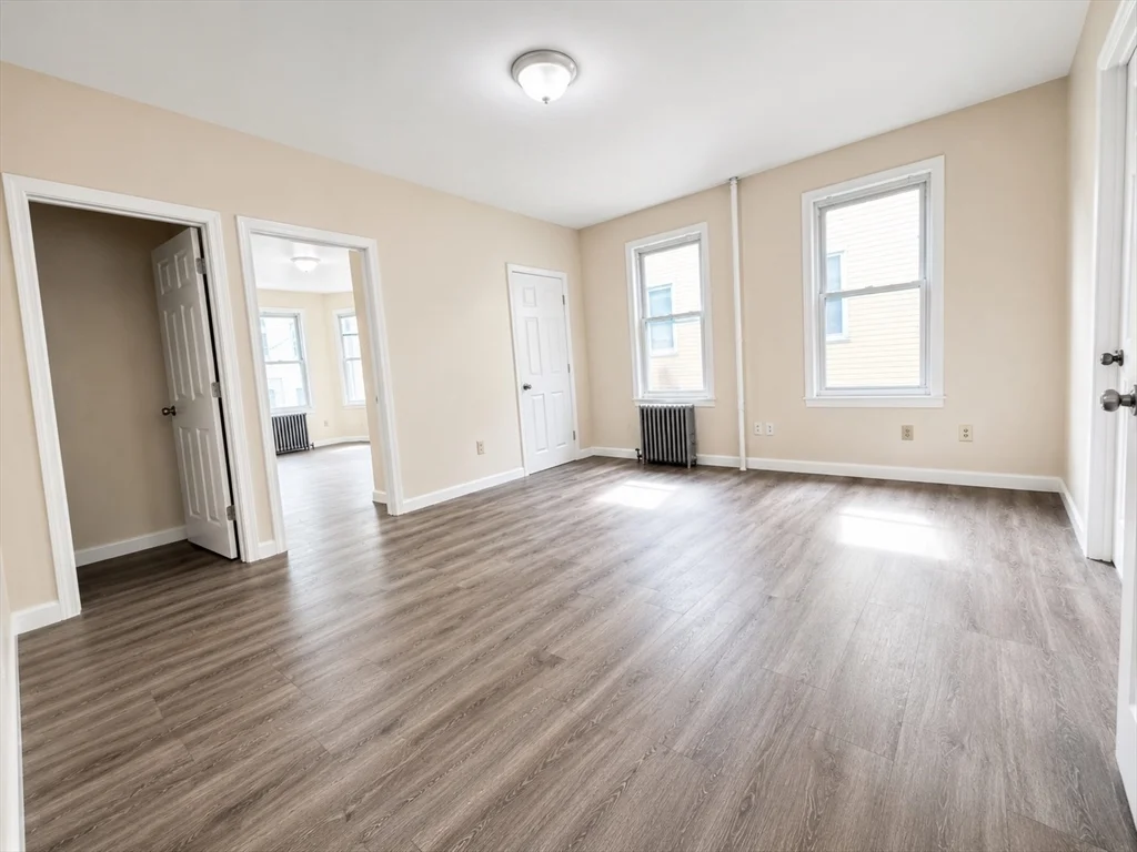 4 bed, 1 bath apartment for rent at 8-10 Marble St Unit 2, Haverhill — photo 4 of 13
