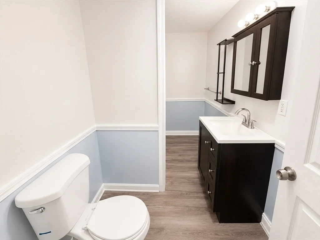 4 bed, 1 bath apartment for rent at 8-10 Marble St Unit 2, Haverhill — photo 12 of 13