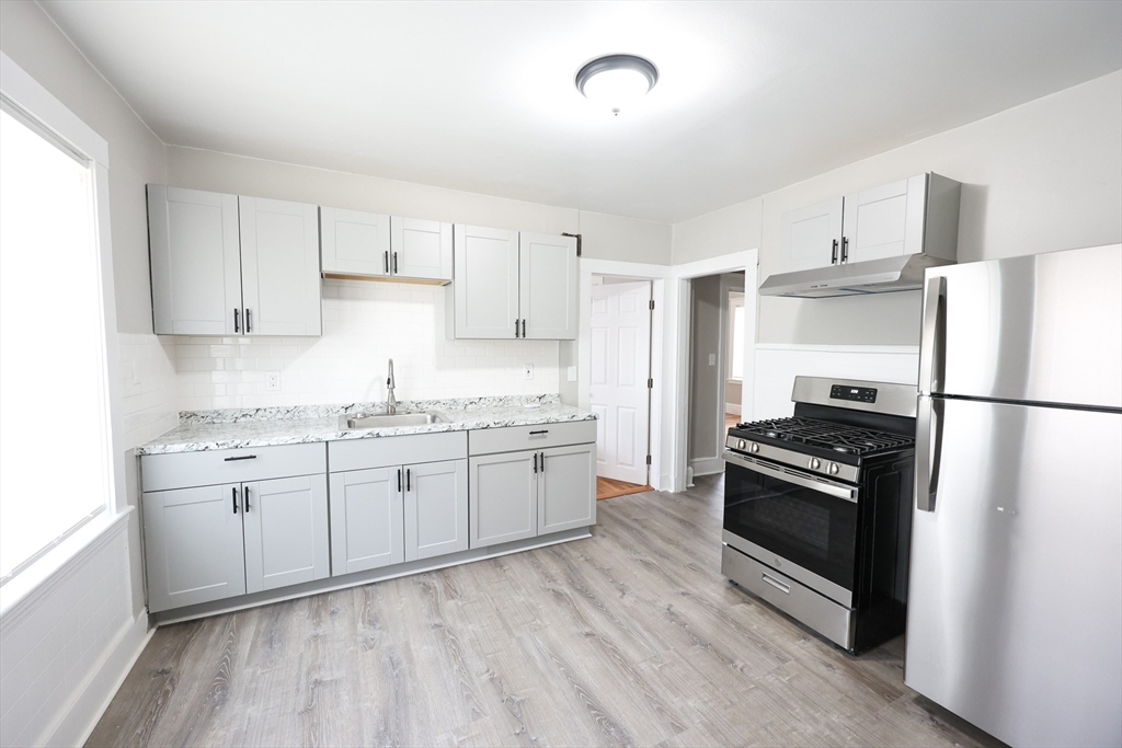 3 bed, 1 bath apartment for rent at 10 Mattakeeset St Unit 2, Hyde Park — photo 6 of 17