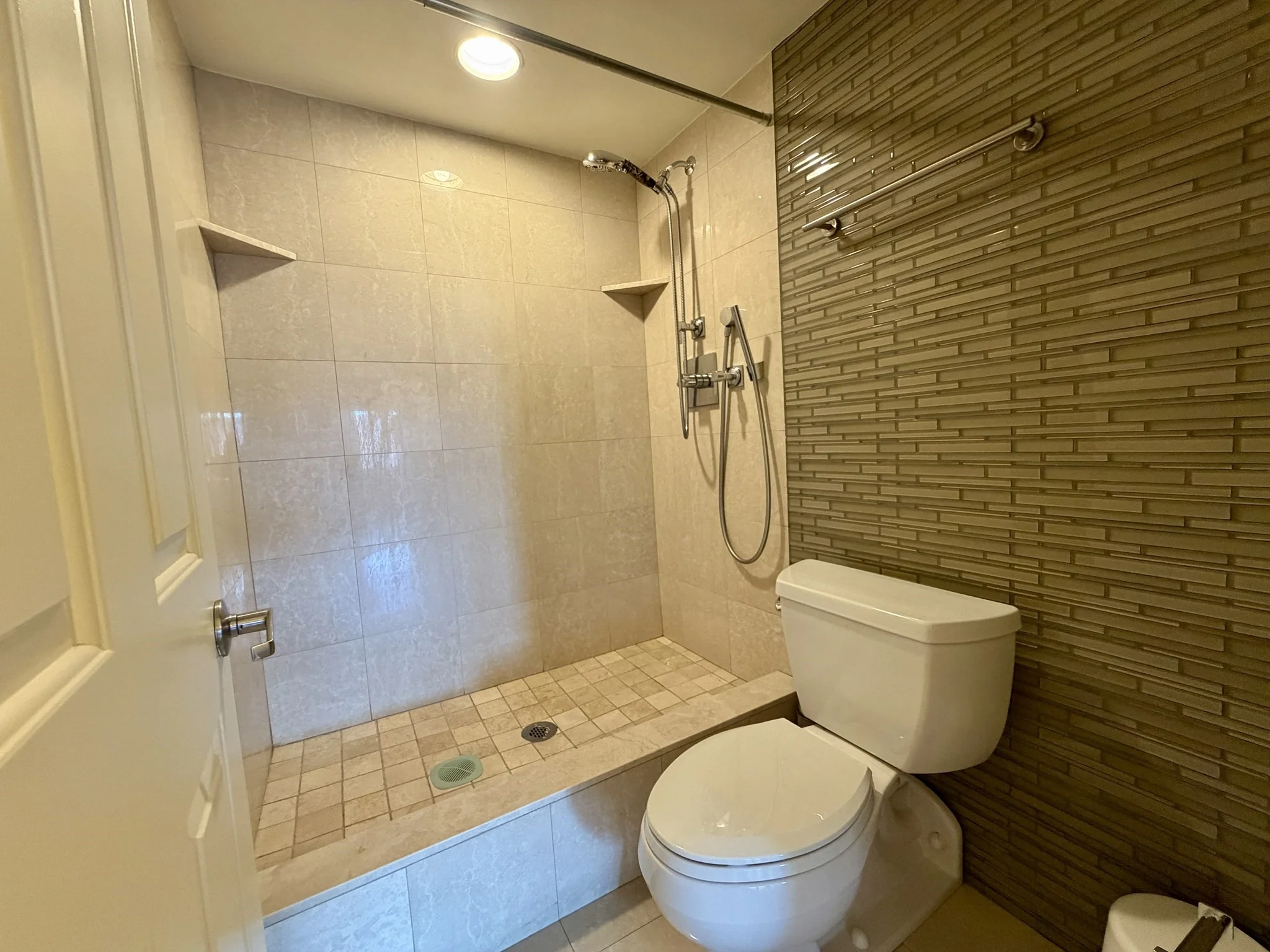 2 bed, 2 bath apartment for rent at 8-10 Museum Way Unit 2324, East Cambridge — photo 7 of 15