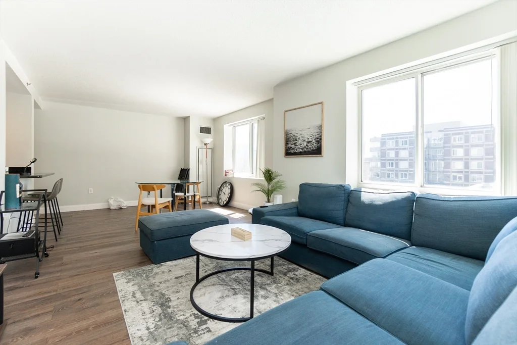 2 bed, 2 bath apartment for rent at 8-10 Museum Way Unit 424, East Cambridge — photo 4 of 24