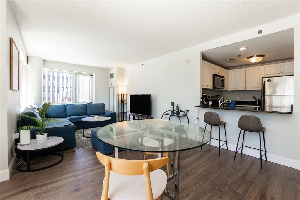 2 bed, 2 bath apartment for rent at 8-10 Museum Way Unit 424, East Cambridge — photo 6 of 24