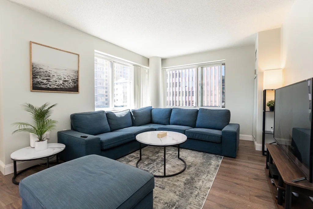 2 bed, 2 bath apartment for rent at 8-10 Museum Way Unit 424, East Cambridge — photo 3 of 24