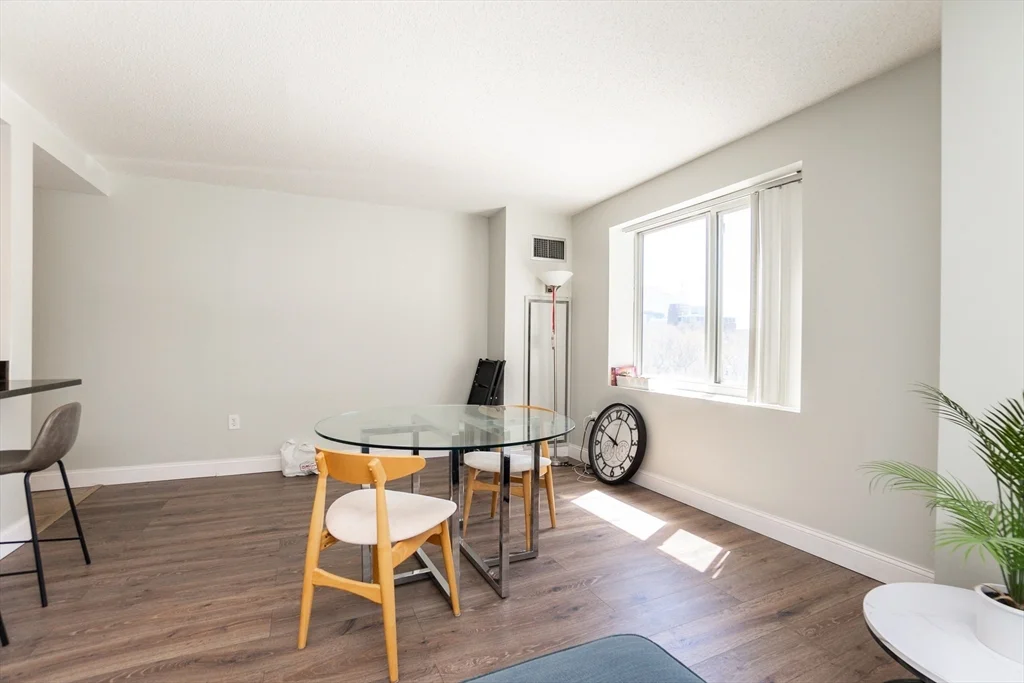 2 bed, 2 bath apartment for rent at 8-10 Museum Way Unit 424, East Cambridge — photo 5 of 24