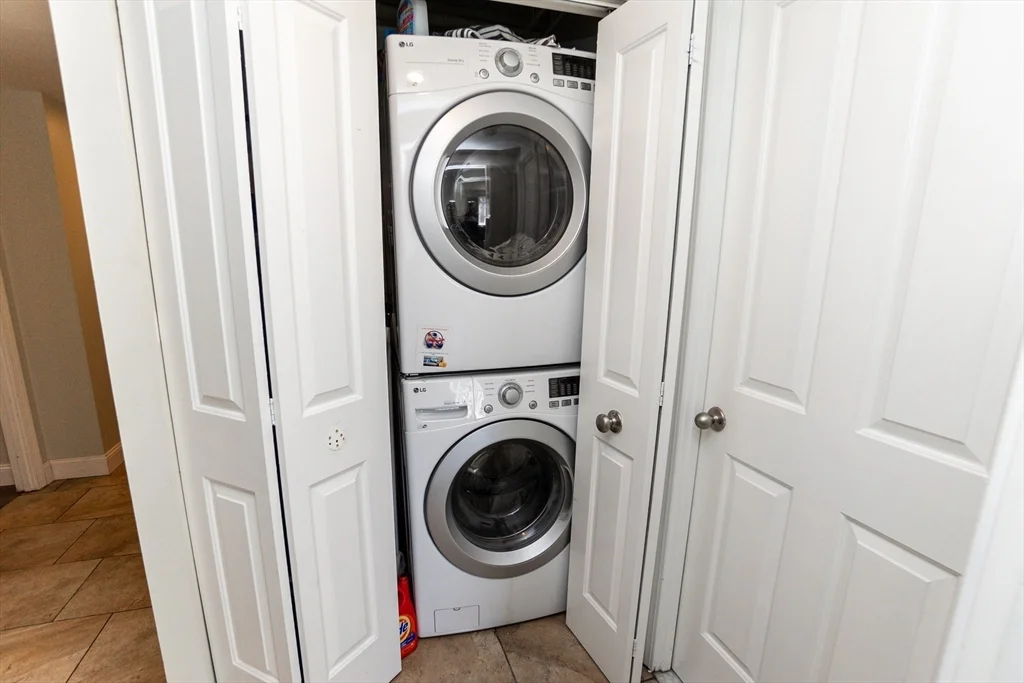 2 bed, 2 bath apartment for rent at 8-10 Museum Way Unit 424, East Cambridge — photo 14 of 24