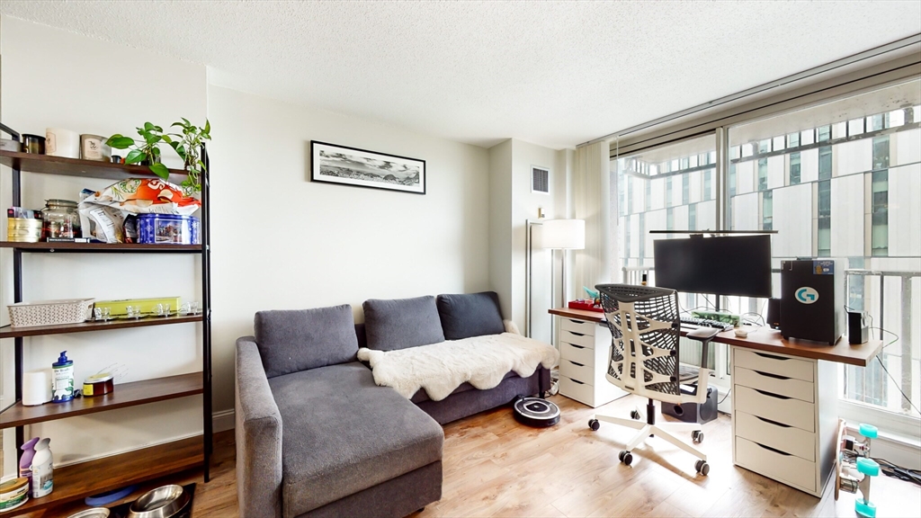1 bed, 1 bath apartment for rent at 8-10 Museum Way Unit 927, East Cambridge — photo 12 of 18