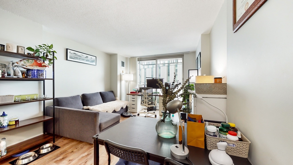 1 bed, 1 bath apartment for rent at 8-10 Museum Way Unit 927, East Cambridge — photo 10 of 18