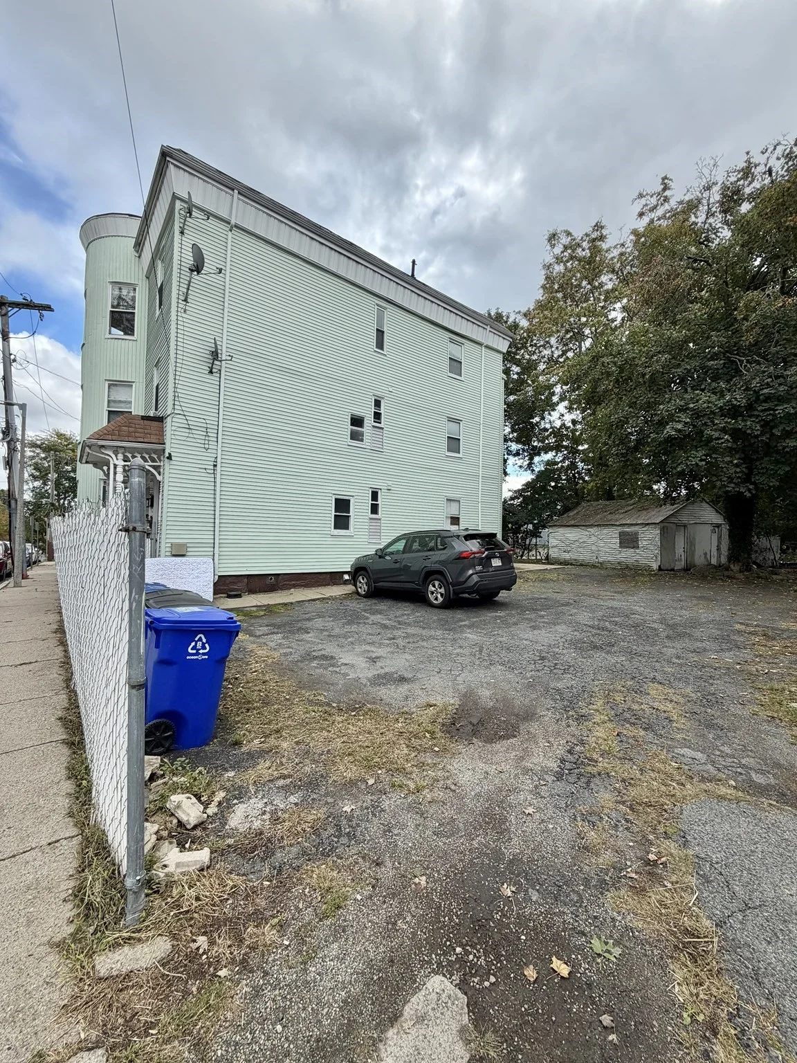 3 bed, 1 bath apartment for rent at 8-10 Oakland St Unit 1, Roxbury — photo 14 of 14