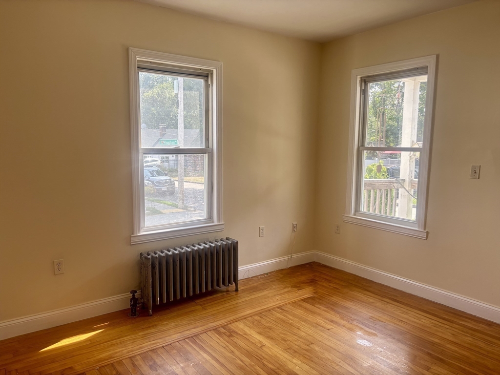 2 bed, 1 bath apartment for rent at 8-10 Stearns St Unit 1, Worcester — photo 16 of 22