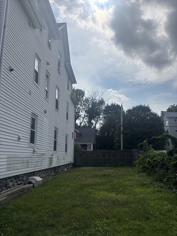2 bed, 1 bath apartment for rent at 8-10 Stearns St Unit 1, Worcester — photo 9 of 22