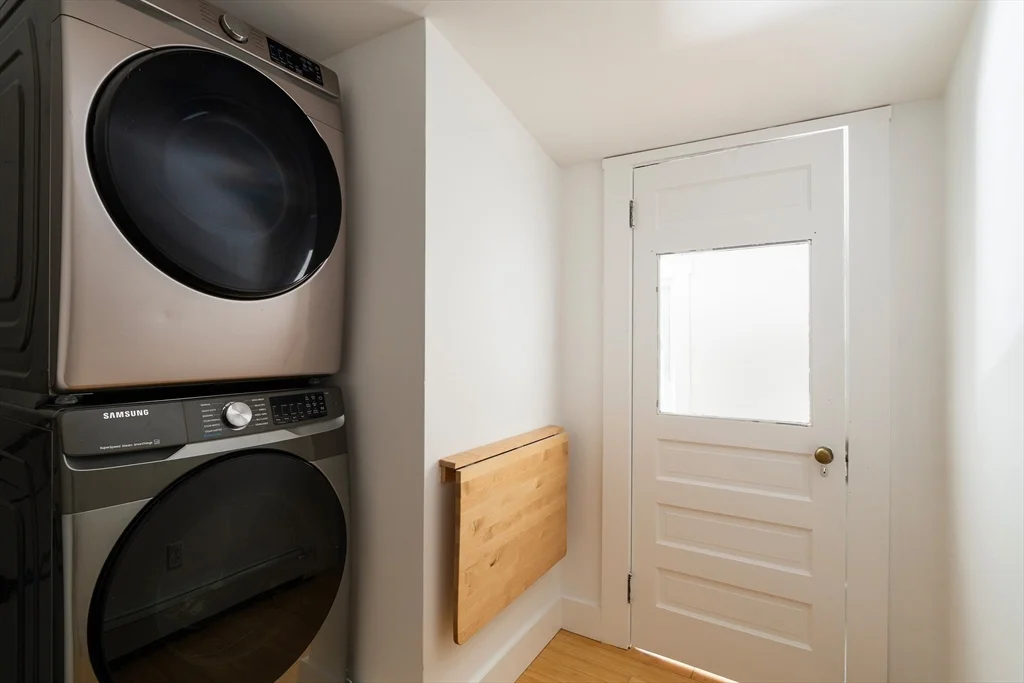 4 bed, 2 bath apartment for rent at 8-10 York Ave Unit 10, Watertown — photo 19 of 24