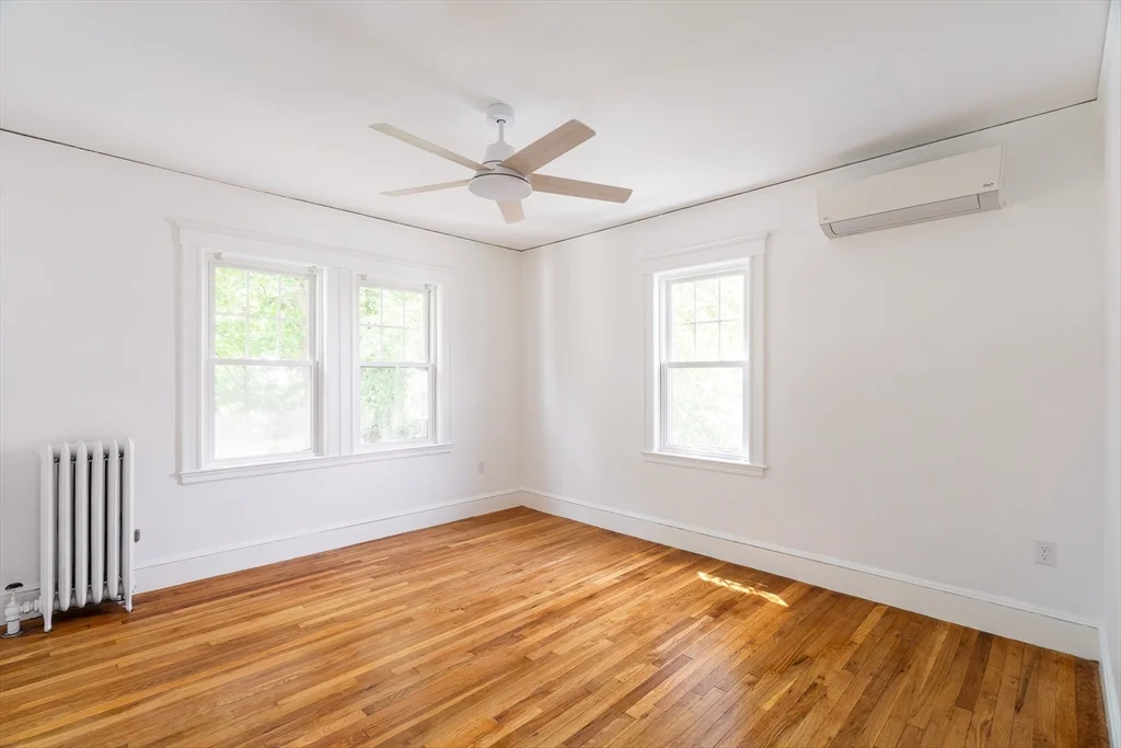 4 bed, 2 bath apartment for rent at 8-10 York Ave Unit 10, Watertown — photo 11 of 24