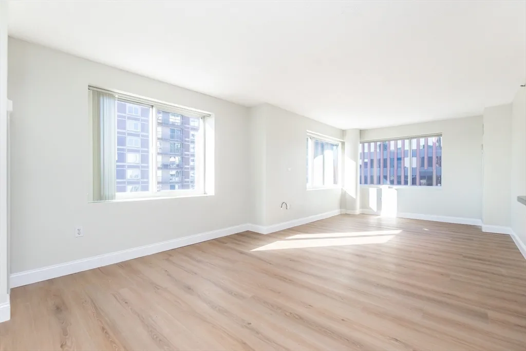 2 bed, 2 bath apartment for rent at 8-12 Museum Way Unit 1224, East Cambridge — photo 5 of 18