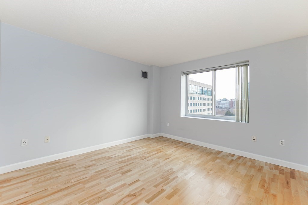 2 bed, 2 bath apartment for rent at 8-12 Museum Way Unit 1304, East Cambridge — photo 6 of 17