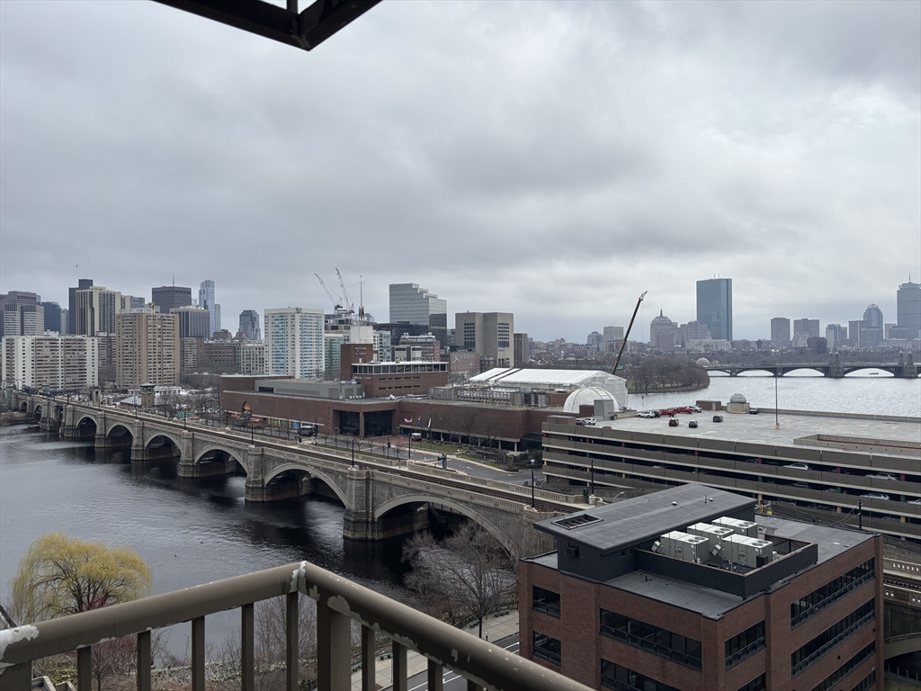 1 bed, 1 bath apartment for rent at 8-12 Museum Way Unit 1307, Lechmere Point