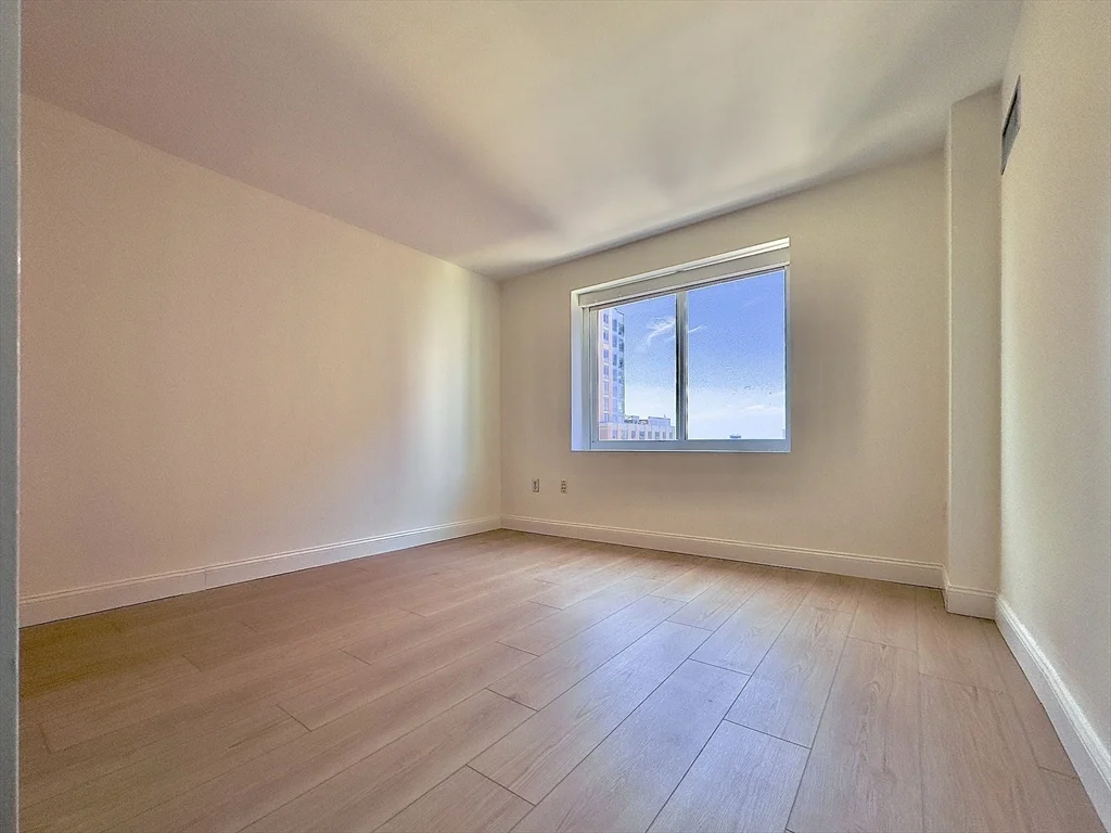 2 bed, 2 bath apartment for rent at 8-12 Museum Way Unit 1702, East Cambridge — photo 11 of 13