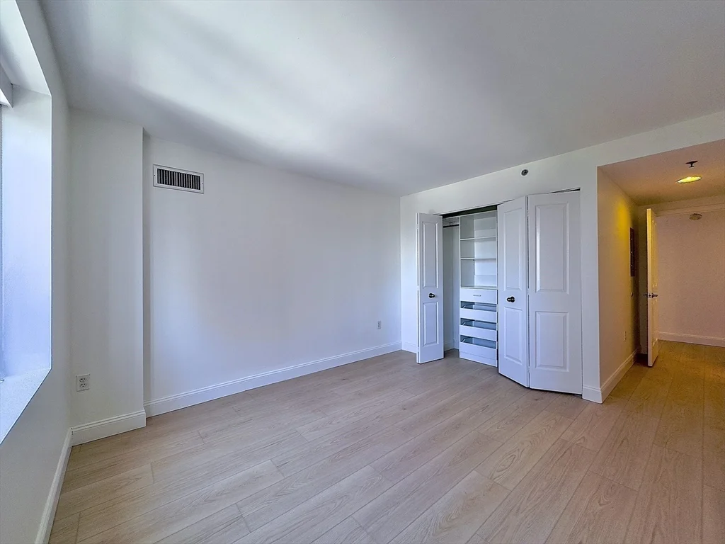 2 bed, 2 bath apartment for rent at 8-12 Museum Way Unit 1702, East Cambridge — photo 12 of 13