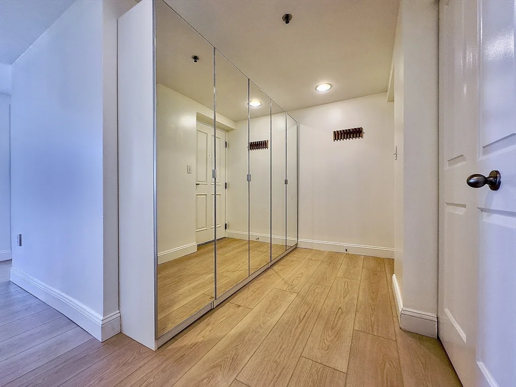 2 bed, 2 bath apartment for rent at 8-12 Museum Way Unit 1702, East Cambridge — photo 4 of 13