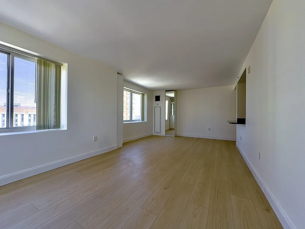 2 bed, 2 bath apartment for rent at 8-12 Museum Way Unit 1702, East Cambridge — photo 6 of 13