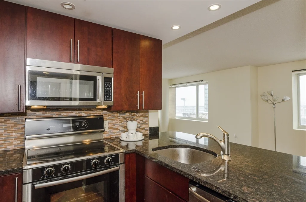 2 bed, 2 bath apartment for rent at 8-12 Museum Way Unit 902, East Cambridge — photo 4 of 19