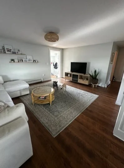 3 bed, 1 bath apartment for rent at 8 44th Unit 1, Plum Island — photo 3 of 12