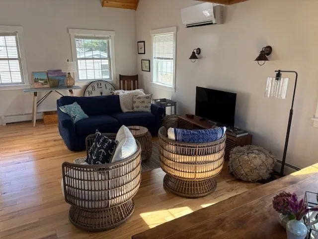 2 bed, 2 bath apartment for rent at 8 58th St Unit 1, Plum Island — photo 4 of 22