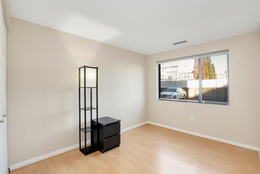 2 bed, 2 bath apartment for rent at 8 9th St Unit 116, Medford — photo 7 of 16