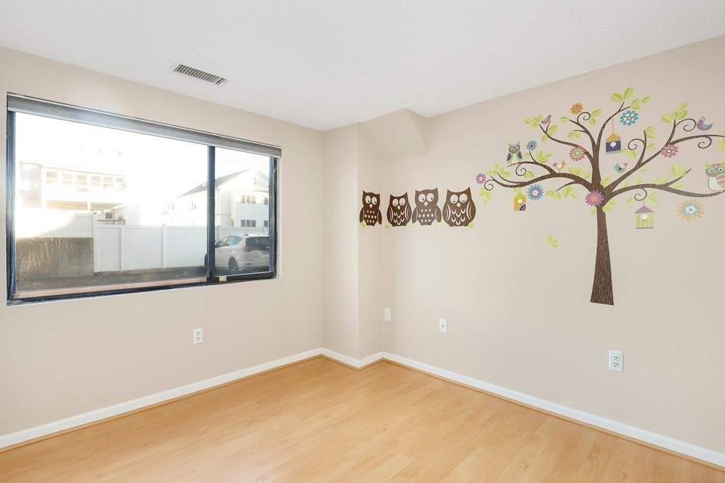 2 bed, 2 bath apartment for rent at 8 9th St Unit 116, Medford — photo 8 of 16
