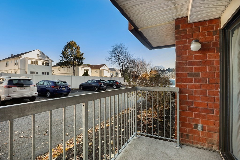 2 bed, 2 bath apartment for rent at 8 9th St Unit 116, Medford — photo 15 of 16