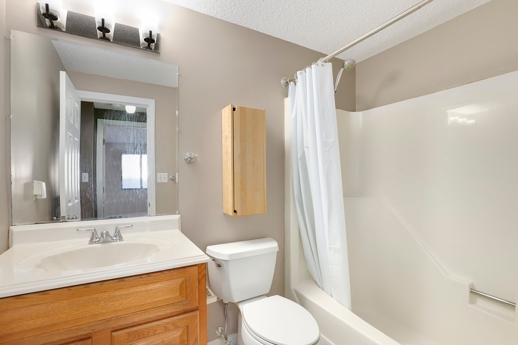 2 bed, 2 bath apartment for rent at 8 9th St Unit 116, Medford — photo 9 of 16