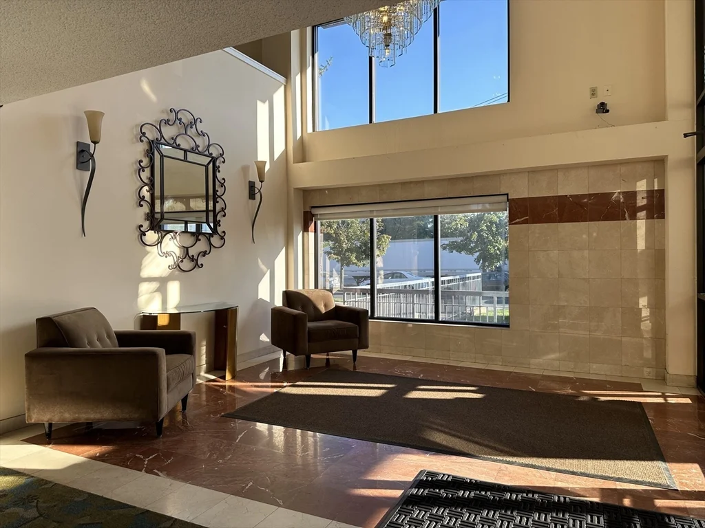 2 bed, 2 bath apartment for rent at 8 9th St Unit 703, Medford — photo 2 of 25