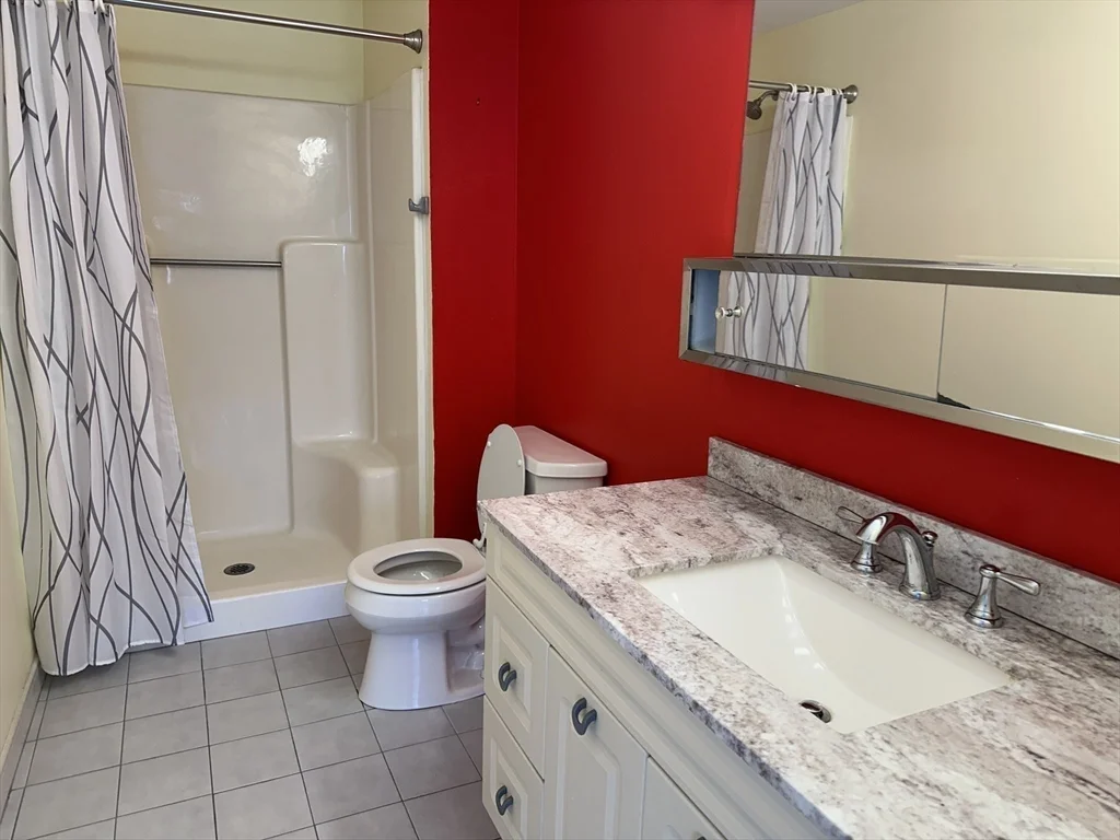 2 bed, 2 bath apartment for rent at 8 9th St Unit 703, Medford — photo 7 of 25