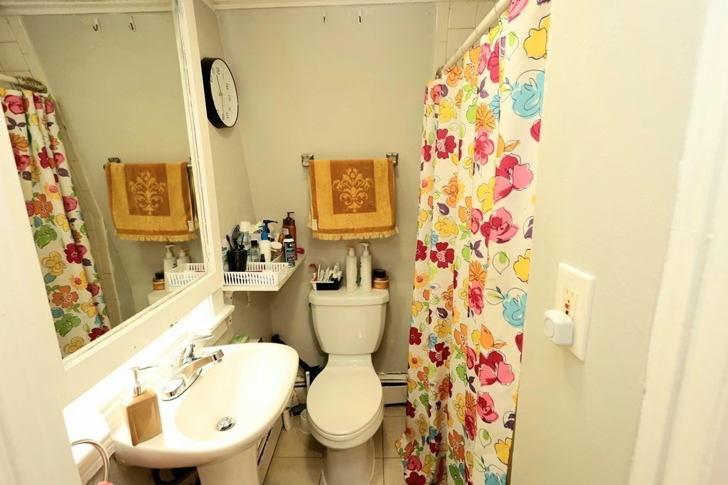 2 bed, 1 bath apartment for rent at 8 Adams Unit 2, Stoughton — photo 6 of 10