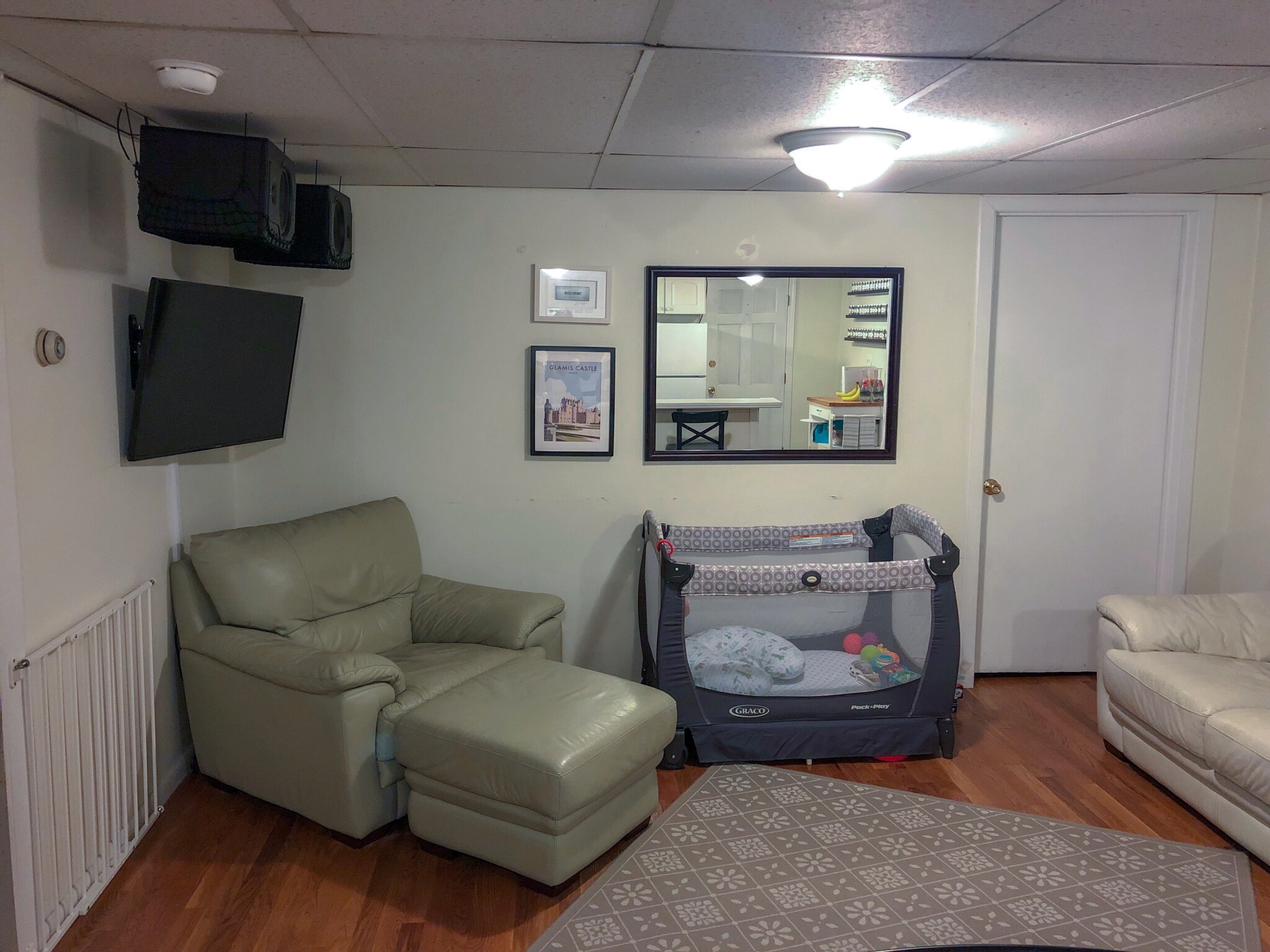 1.5 bed, 1 bath apartment for rent at 8 Alberta Ter Unit 2, North Cambridge — photo 5 of 15