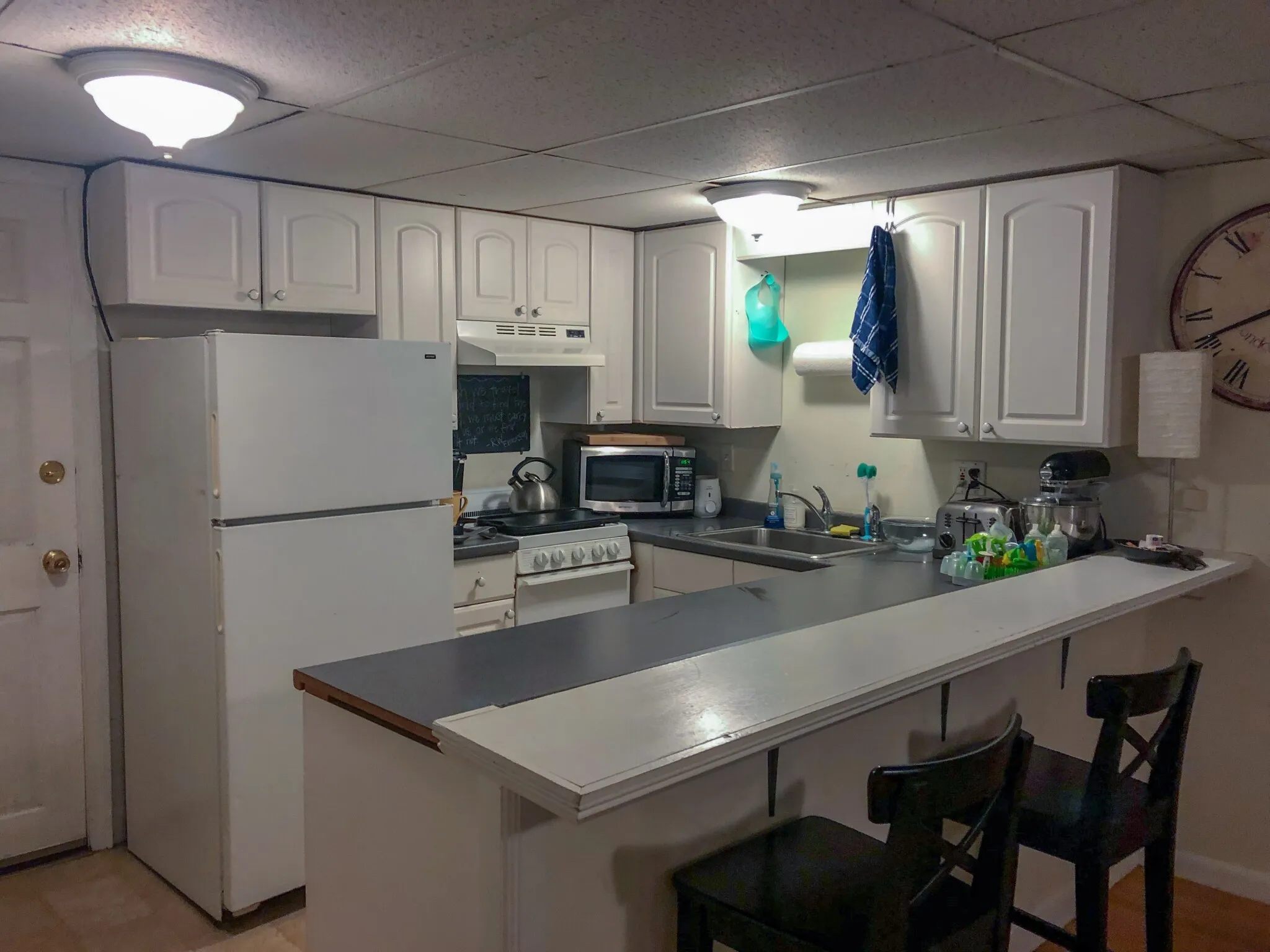 2 bed, 1 bath apartment for rent at 8 Alberta Ter Unit 2, North Cambridge — photo 2 of 11