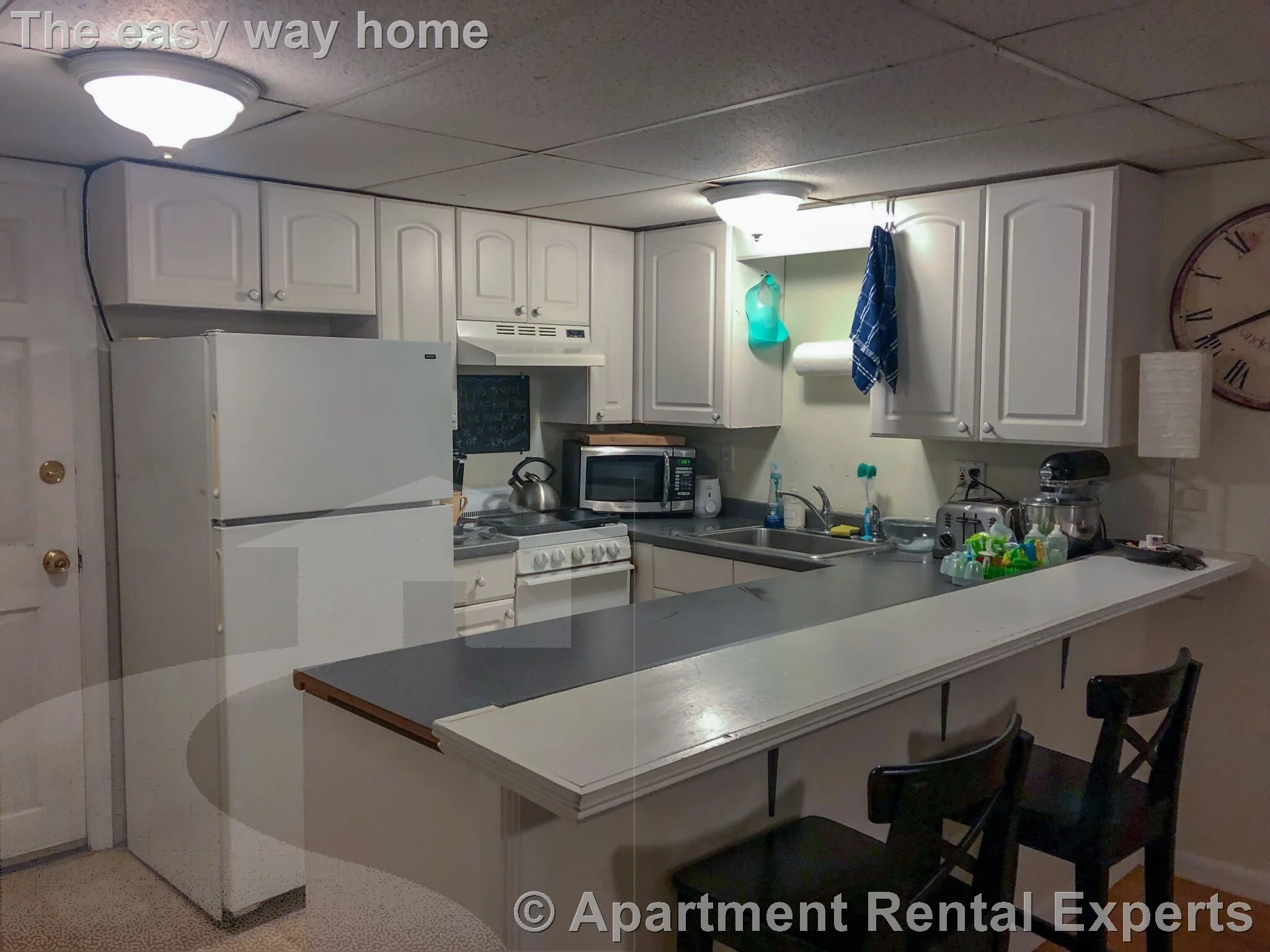 2 bed, 1 bath apartment for rent at 8 Alberta Terr Unit 2, North Cambridge — photo 2 of 10