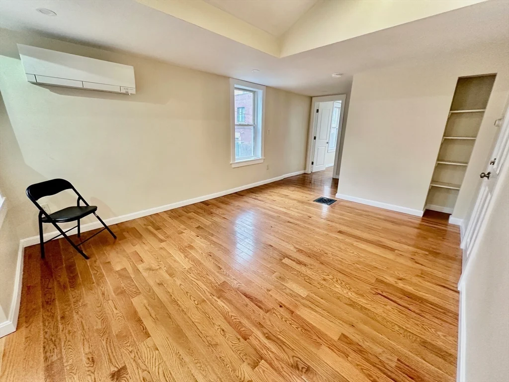 1 bed, 1 bath apartment for rent at 8 Allen Unit 2, North Cambridge — photo 3 of 10