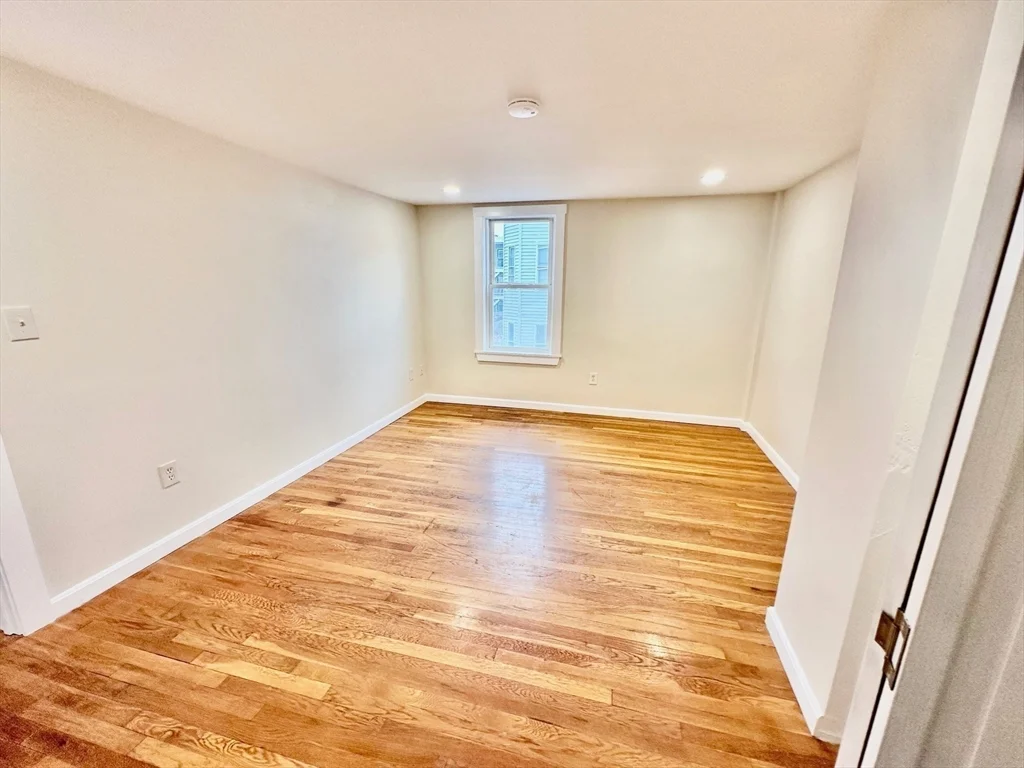 1 bed, 1 bath apartment for rent at 8 Allen Unit 2, North Cambridge — photo 6 of 10