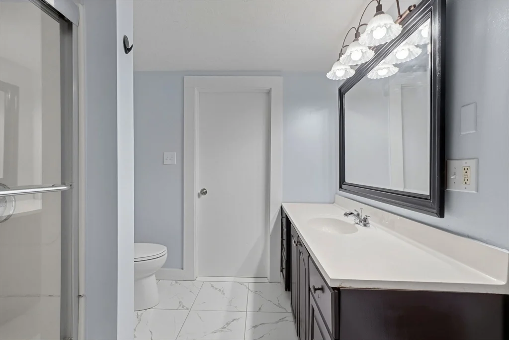 4 bed, 2 bath apartment for rent at 8 Ash St, Plymouth — photo 8 of 35