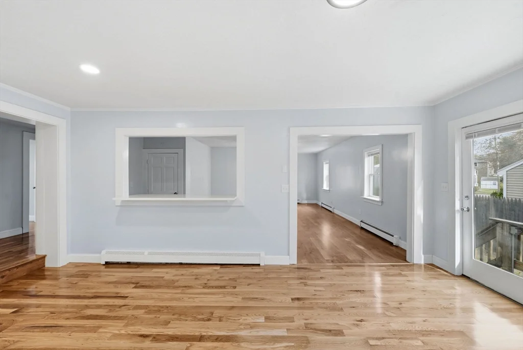 4 bed, 2 bath apartment for rent at 8 Ash St, Plymouth — photo 17 of 35