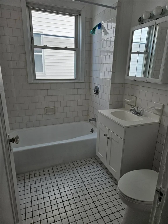 3 bed, 1 bath apartment for rent at 8 Astoria St Unit 2, Mattapan — photo 6 of 6