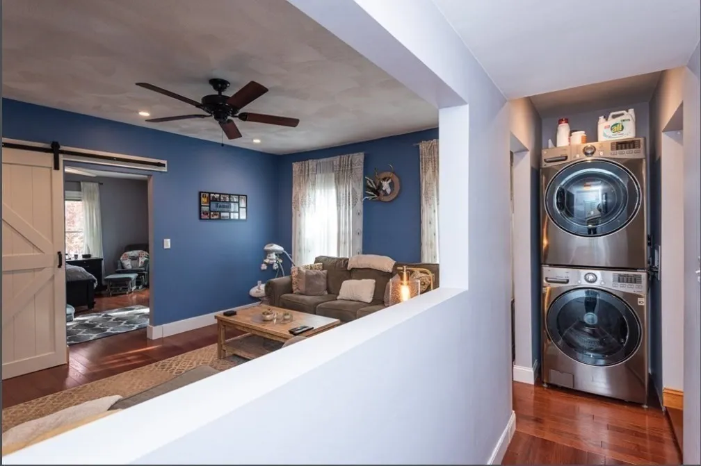 2 bed, 3 bath apartment for rent at 8 Auburn Ct Unit 2, Cliftondale — photo 6 of 13