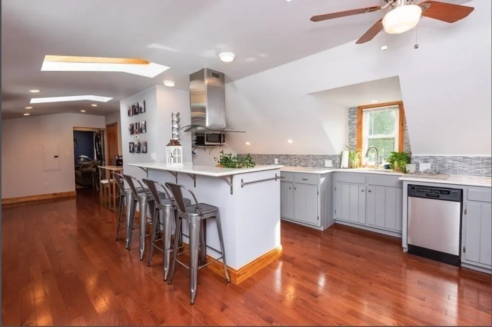 2 bed, 3 bath apartment for rent at 8 Auburn Ct Unit 2, Cliftondale — photo 1 of 13