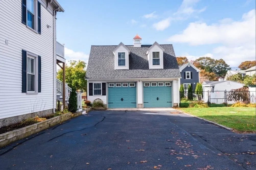 2 bed, 3 bath apartment for rent at 8 Auburn Ct Unit 2, Cliftondale — photo 11 of 13