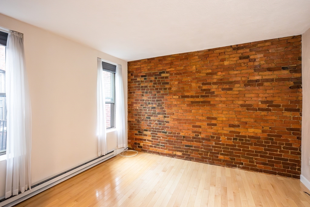 1 bed, 1 bath apartment for rent at 8 Battery St Unit 13, North End — photo 12 of 18
