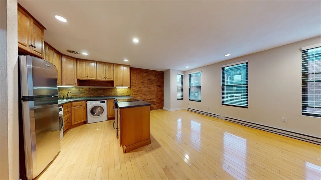 1 bed, 1 bath apartment for rent at 8 Battery St Unit 13, North End — photo 4 of 18