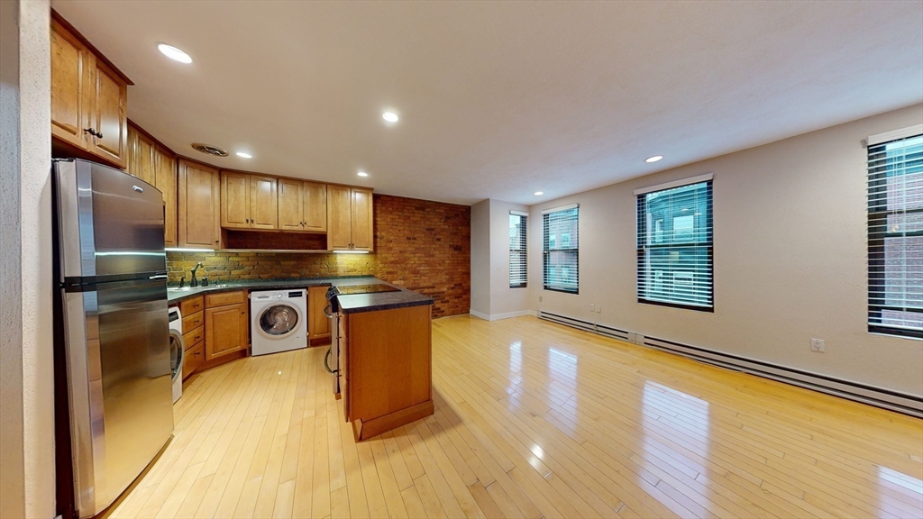 1 bed, 1 bath apartment for rent at 8 Battery St Unit 13, North End — photo 4 of 18