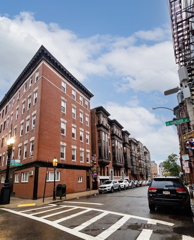 1 bed, 1 bath apartment for rent at 8 Battery St Unit 13, North End — photo 17 of 18