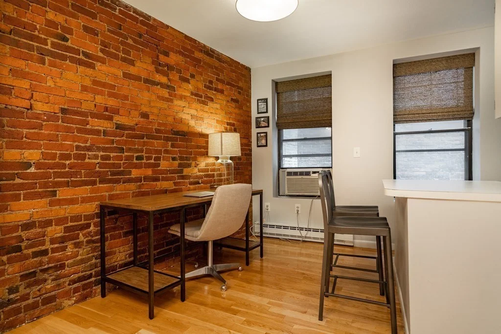 Studio bed, 1 bath apartment for rent at 8 Battery St Unit 3, North End — photo 6 of 12