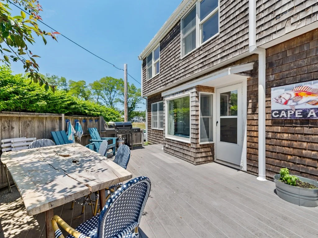 5 bed, 2 bath apartment for rent at 8 Beach St, Rockport — photo 22 of 26